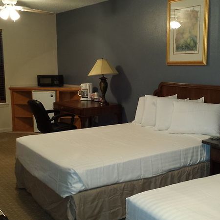 Four Horseman Travel Lodge Pilot Point Extérieur photo
